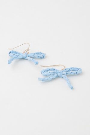 Braided Ribbon Stud Earrings – Sculptural High-Shine
