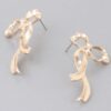 Shiny Cloud Ribbon Earrings – Polished Sculptural Drops