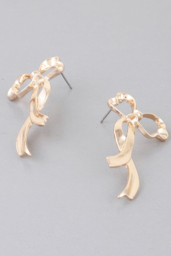 Shiny Cloud Ribbon Earrings – Polished Sculptural Drops