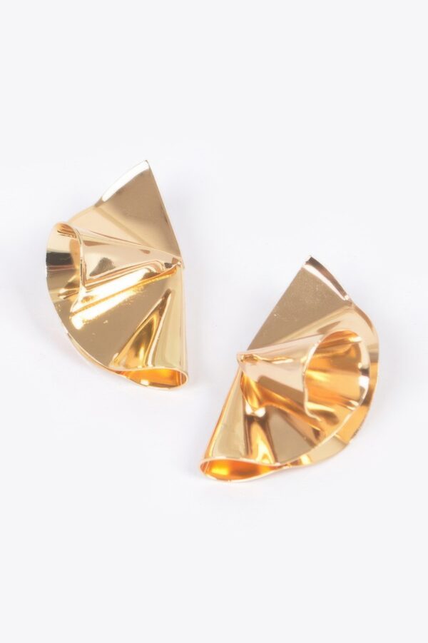 Metal Sculptural Earrings – Polished Minimal Design