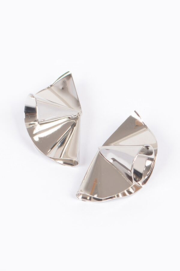 Metal Sculptural Earrings – Polished Minimal Design
