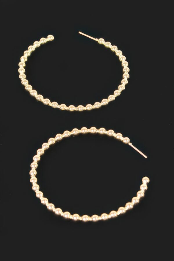 Oversized Metal Hoop Earrings – Sleek Circular Hoops