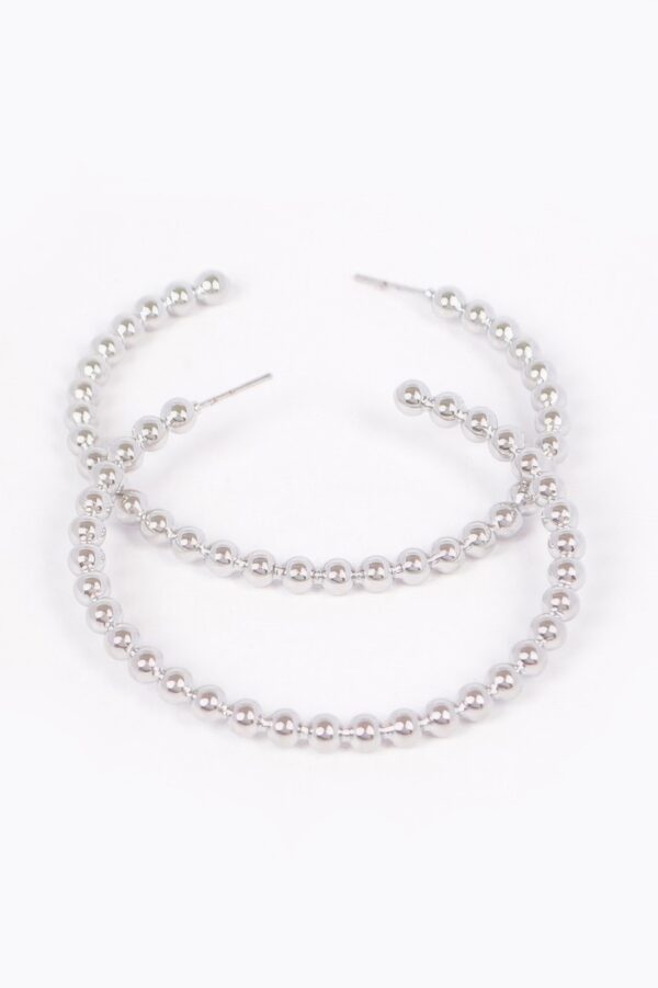 Oversized Metal Hoop Earrings – Sleek Circular Hoops