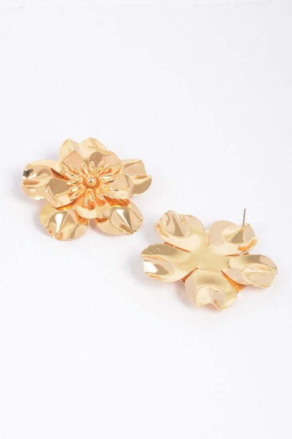 Metal Flower Earrings – Oversized Sculptural Floral Design