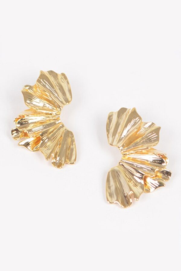 Gold-Plated Metal Drop Earrings – Polished Silhouette