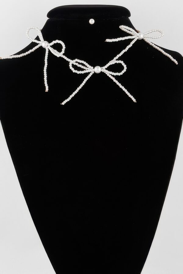 Triple Pearl Ribbon Necklace – Short Layering Tie