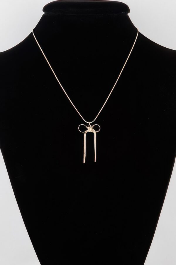 Snake Chain Ribbon Necklace – 18″ Fluid Draping