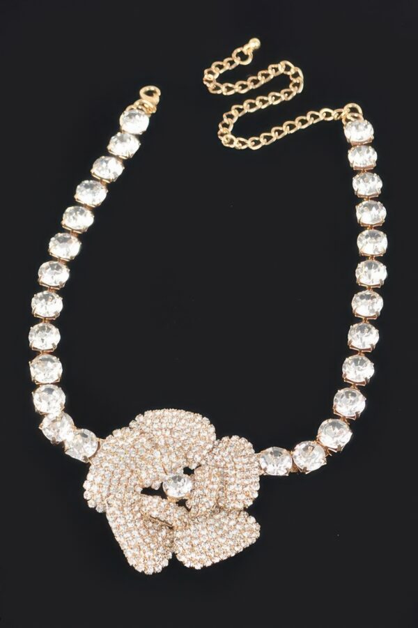 Faux Pearl Flower Choker with Rhinestone Accents