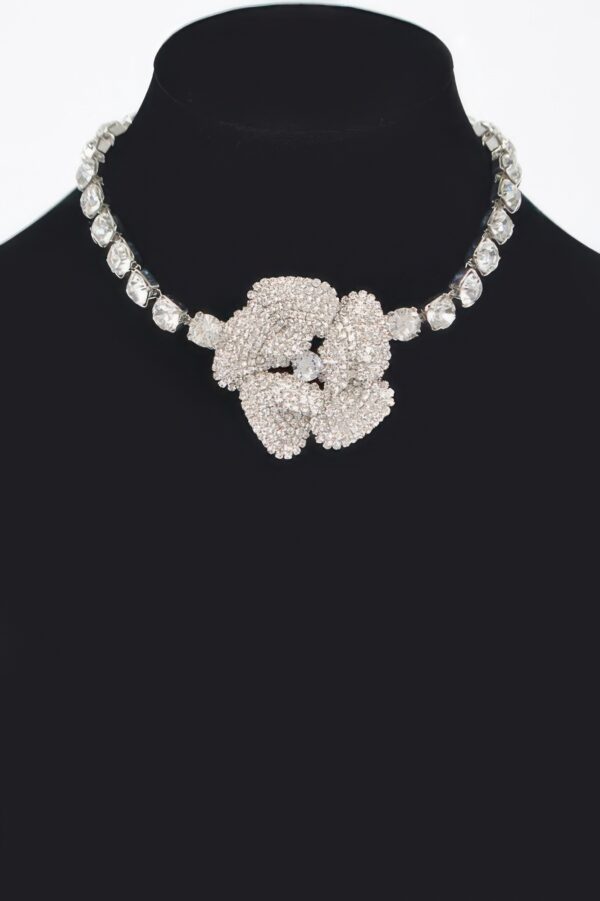 Faux Pearl Flower Choker with Rhinestone Accents