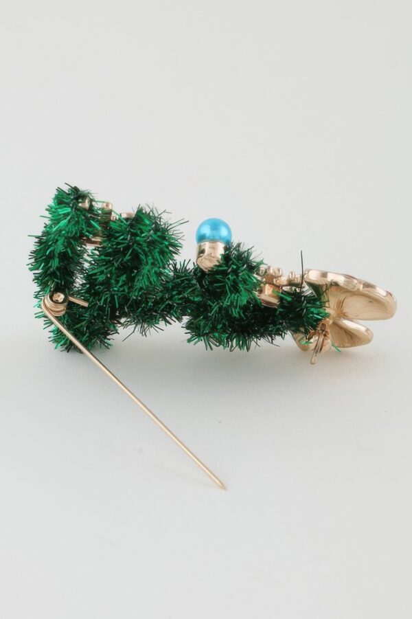 Christmas Tree Brooch – Festive Embellished Pin for Coats & Scarves