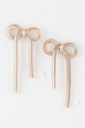 Snake Chain Ribbon Drop Earrings – Metallic Finish
