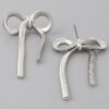 Snake Chain Ribbon Drop Earrings – Metallic Finish