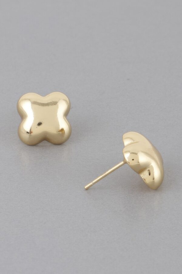 Four-Leaf Stud Earrings – Polished Metallic
