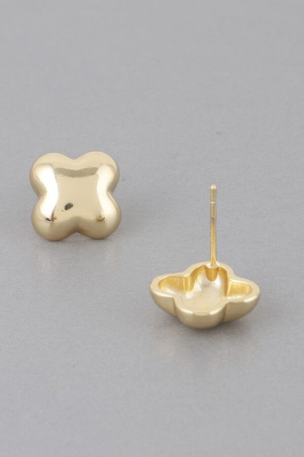 Four-Leaf Stud Earrings – Polished Metallic