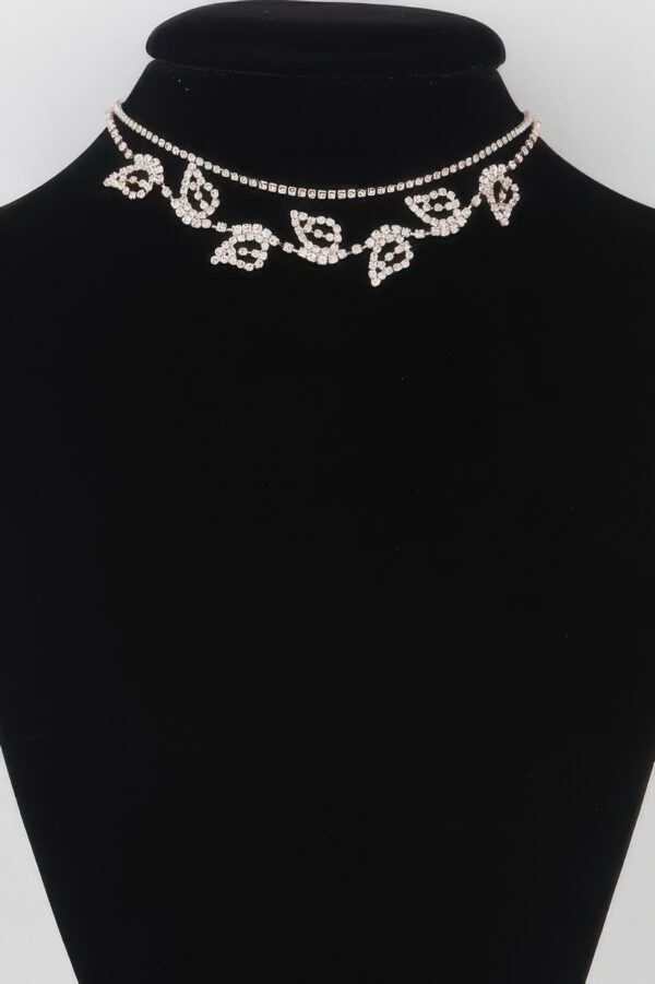 Rhinestone Leaf Choker Necklace – Delicate Leaf Motif