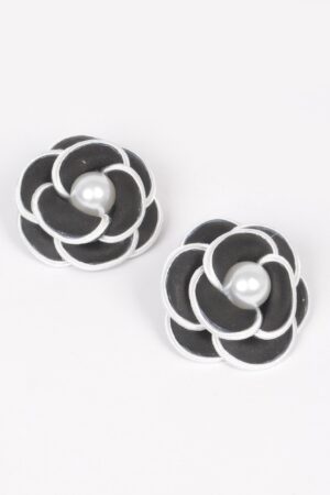 Faux Pearl Flower Stud Earrings – Polished Metallic Bloom