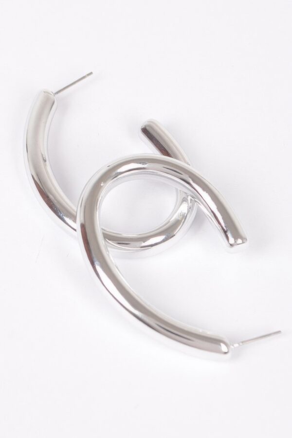 Lightweight CCB Hoop Earrings – Polished Metallic