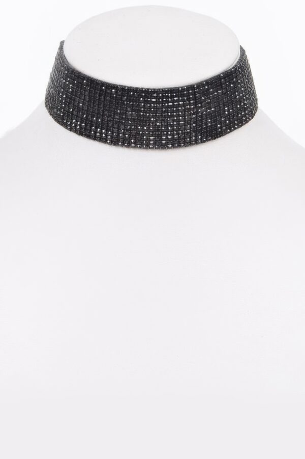 Round Rhinestone Choker Necklace – Adjustable Sparkle
