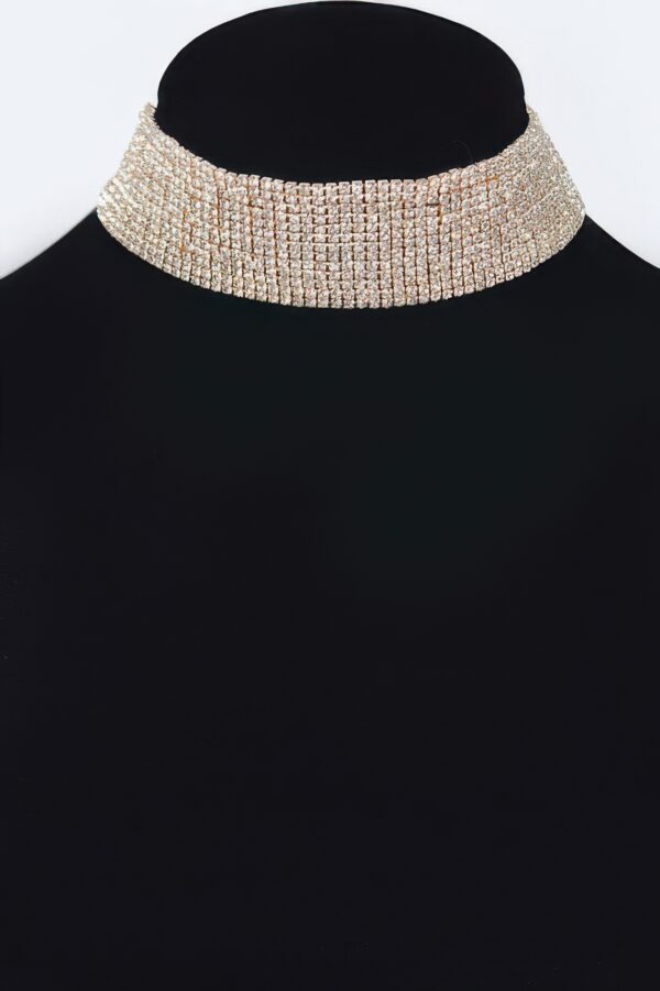 Round Rhinestone Choker Necklace – Adjustable Sparkle