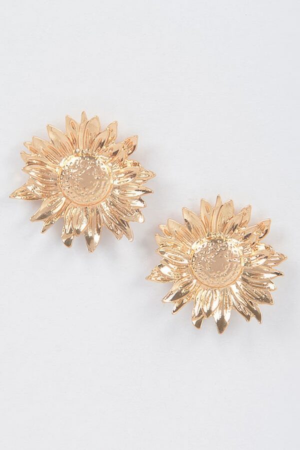 Metal Flower Stud Earrings – Layered Petals