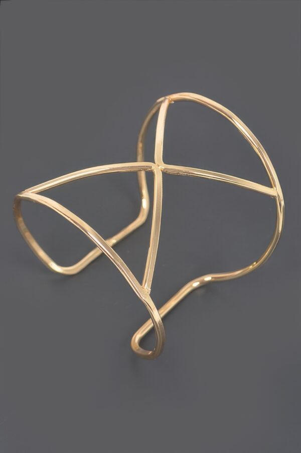 Metal Cuff Bracelet – Polished Minimalist Style
