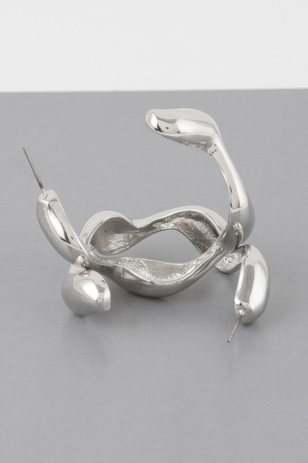 Liquid Wave Hoop Earrings – Sculptural Fluid Hoops