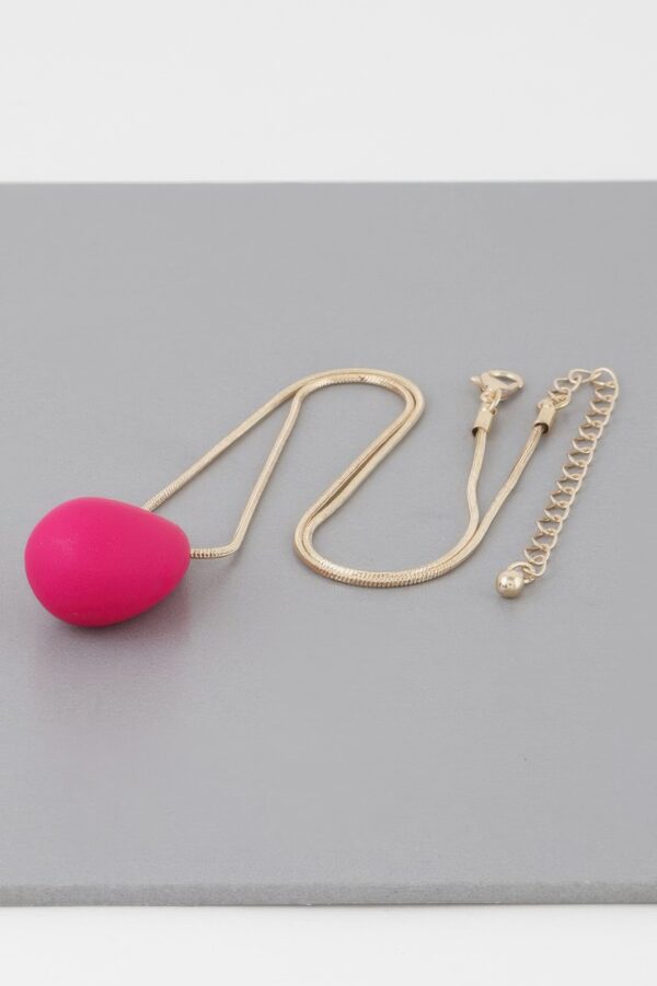 Yin Teardrop Necklace – Polished Minimal Pendant