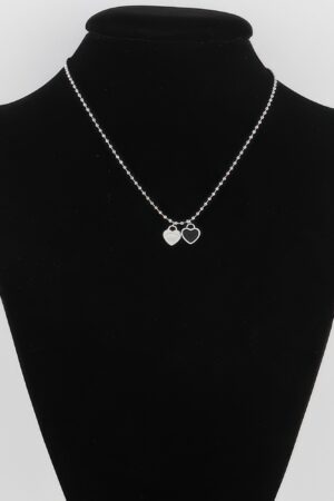 Delicate Heart Pendant Necklace – 17-Inch Chain