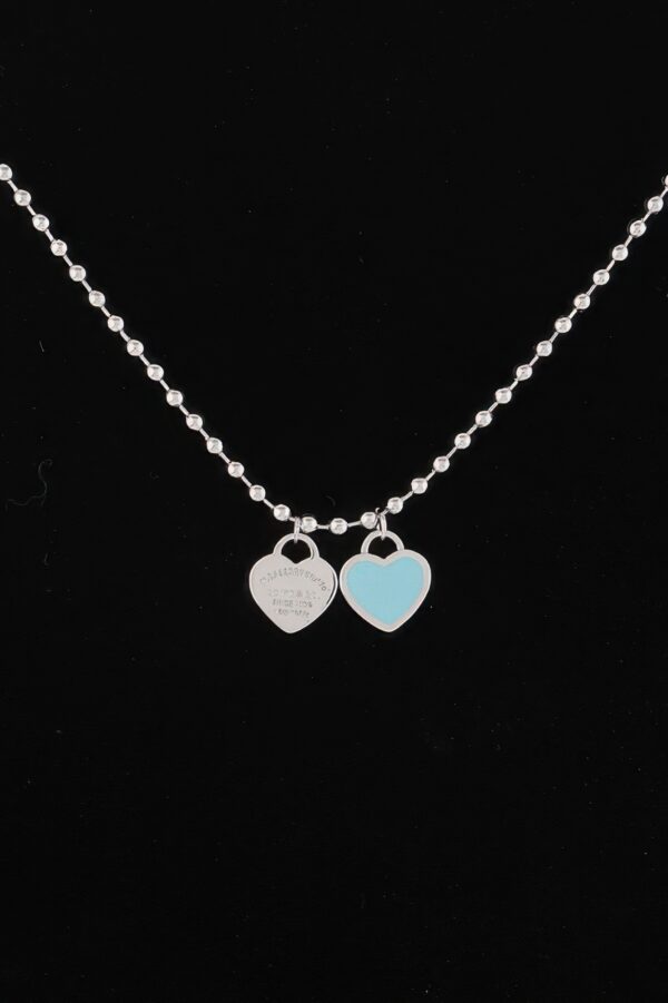 Delicate Heart Pendant Necklace – 17-Inch Chain