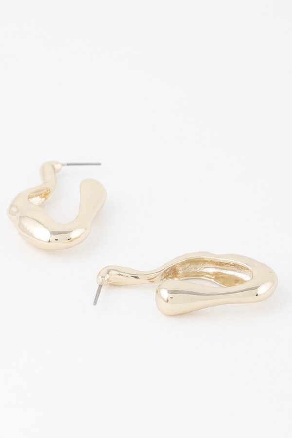Molten-Effect Sculptural Hoop Earrings – Organic Curves