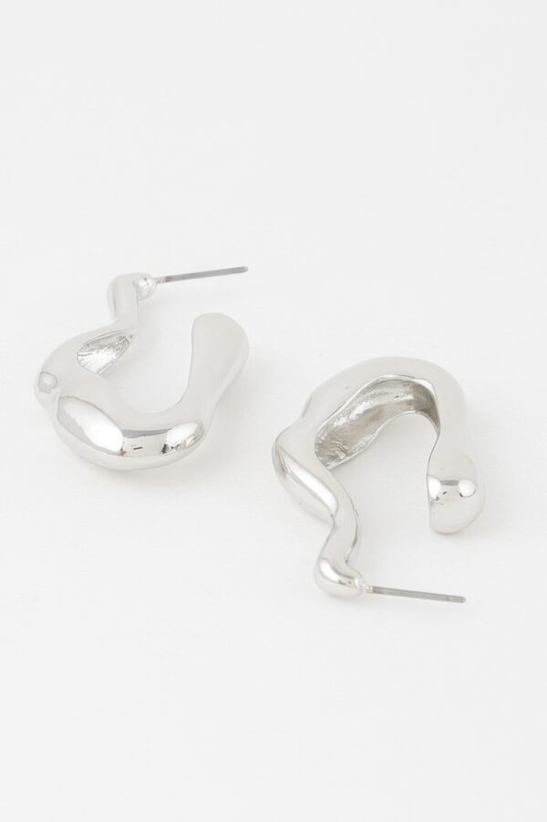 Molten-Effect Sculptural Hoop Earrings – Organic Curves
