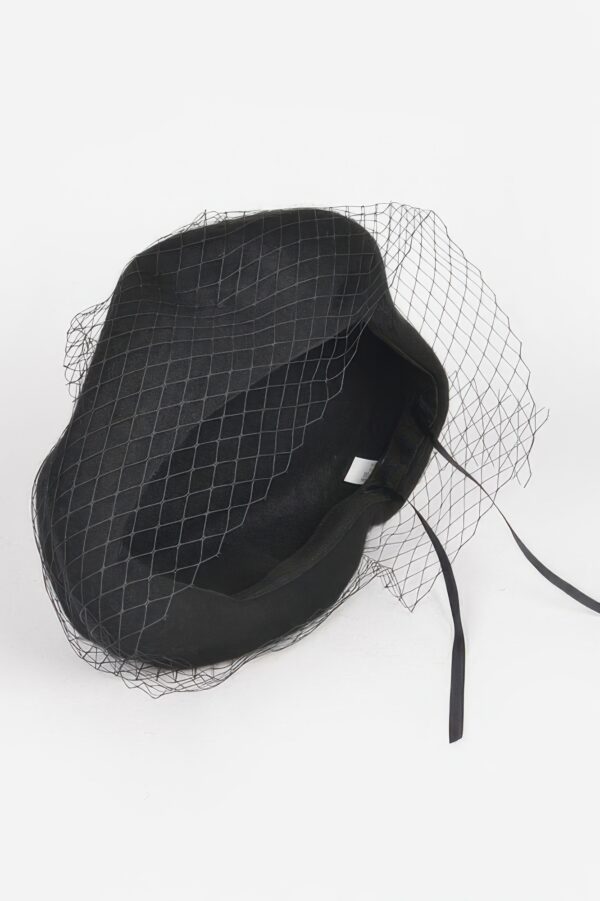 Netted Fashion Cap – Breathable Mesh Crown
