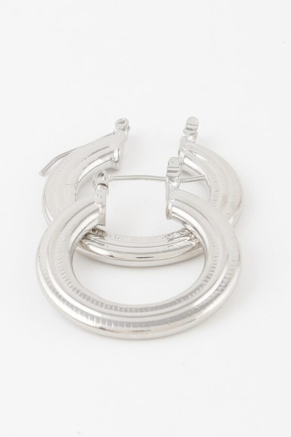 Minimal Flat Hoop Earrings – Sleek 1.2in Hoops