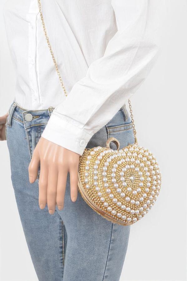 Heart-Shaped Rhinestone Party Clutch