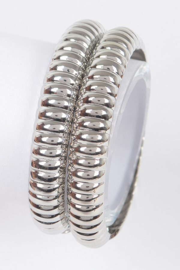 Two-Piece Metal Bangle Set – Smooth Stackable Bangles