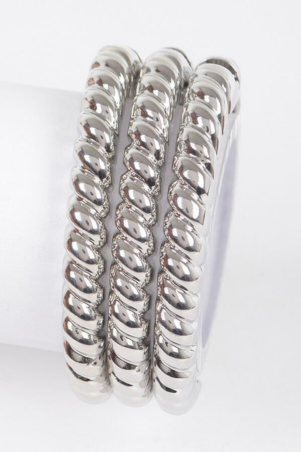 Three-Piece Metal Bangle Set – Polished Finish
