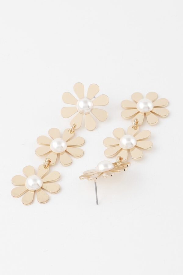 Triple Daisy Drop Earrings – Stacked Floral Design