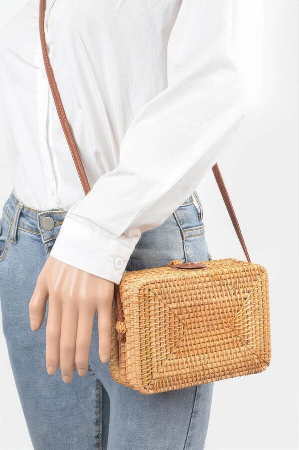 Bamboo Box Crossbody Bag – Structured Natural Finish
