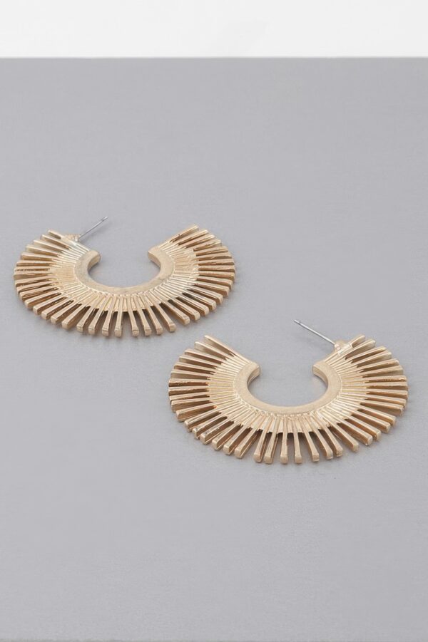 Rising Disk Hoop Earrings – Sculptural Polished Metal