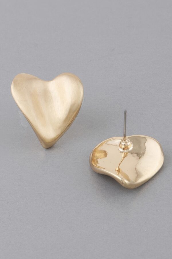 Abstract Heart Stud Earrings – Sleek Metallic 0.8″