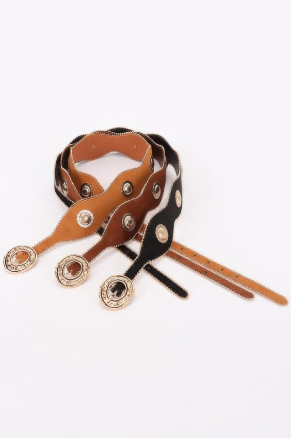 Scalloped Edge Concho Belt – Western-Inspired