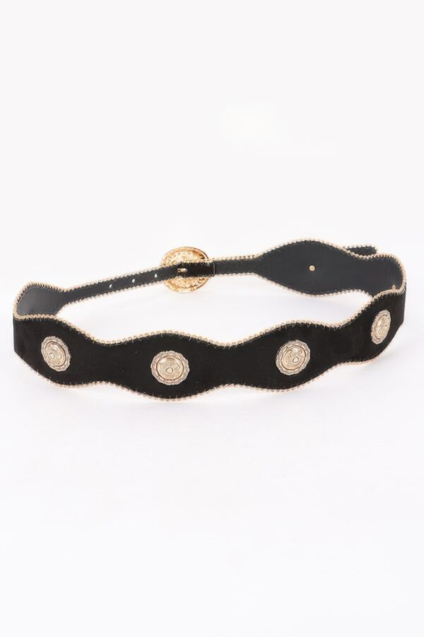 Scalloped Edge Concho Belt – Western-Inspired