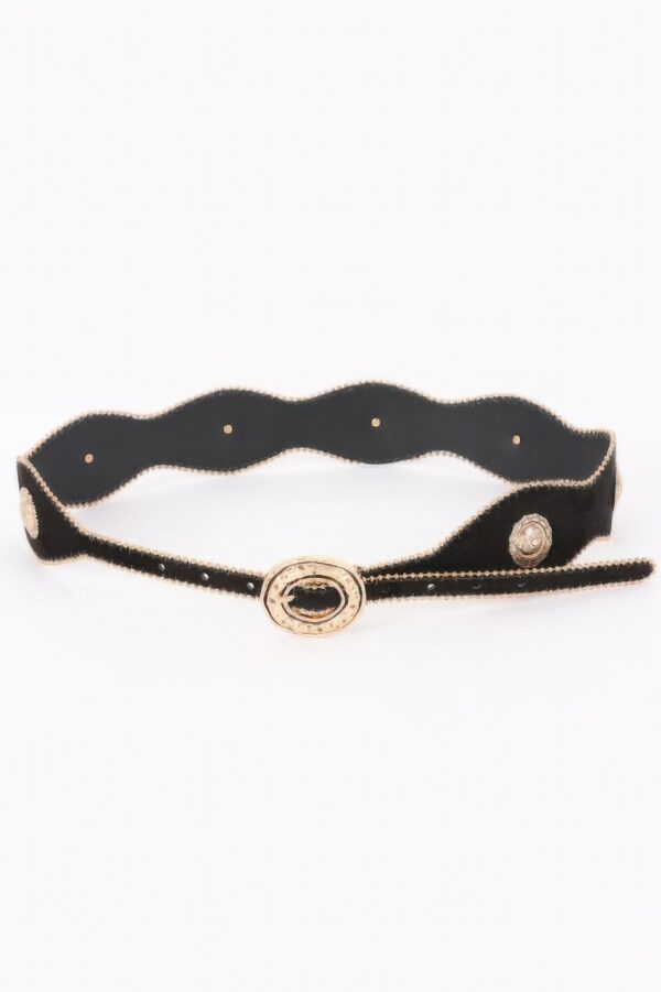 Scalloped Edge Concho Belt – Western-Inspired