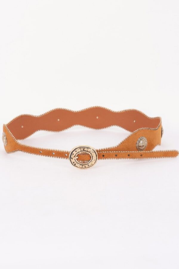 Scalloped Edge Concho Belt – Western-Inspired