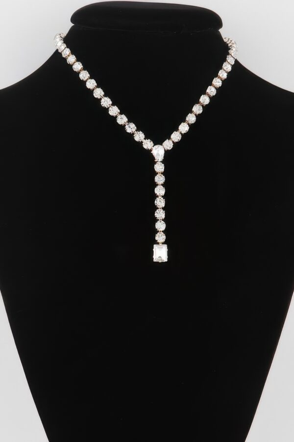 Sleek Y Necklace with Polished Finish – 16-inch