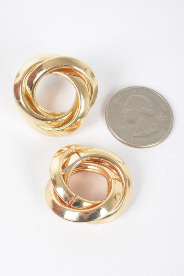 Metal Stud Earrings – Polished Compact Silhouette