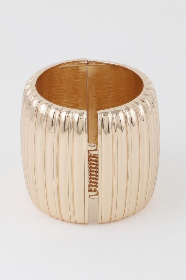 Wide Ribbed Cuff Bracelet – Bold Open Cuff