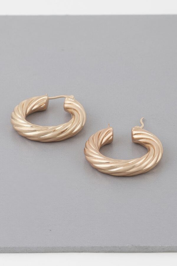 Bulky Twisted Hoop Earrings – Polished Finish