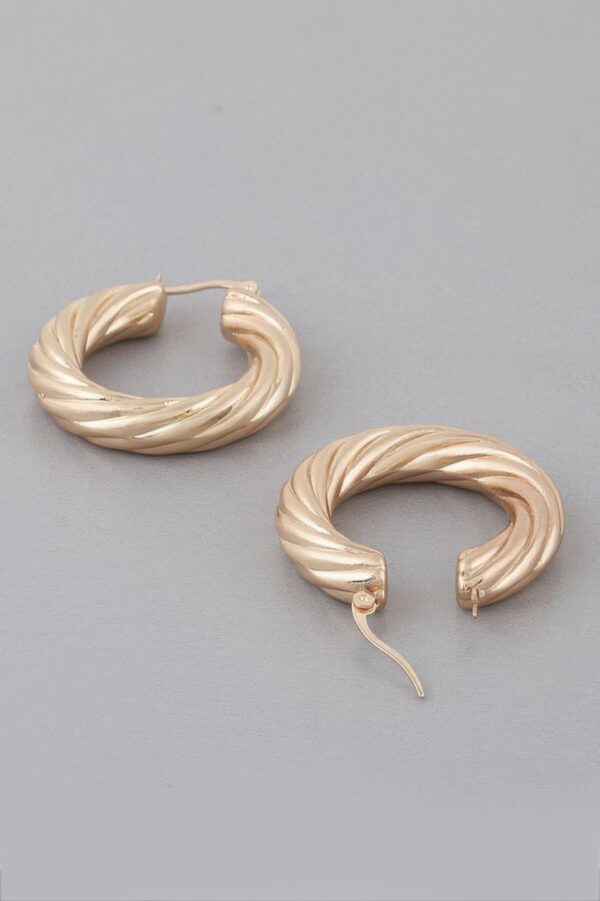 Bulky Twisted Hoop Earrings – Polished Finish
