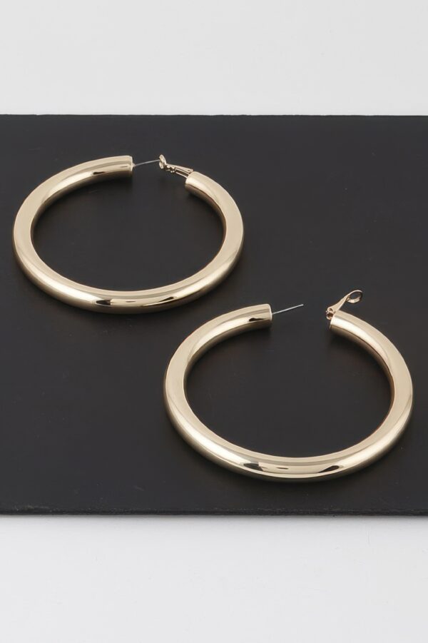 Oversized Tube Hoop Earrings – Smooth Tubular Silhouette